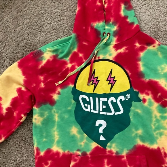 Guess - Picture 1 of 5